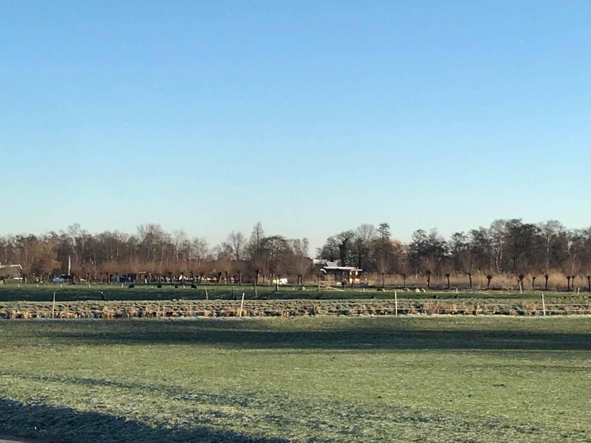 Dobberhuisje Nieuwkoop Buitenkant foto