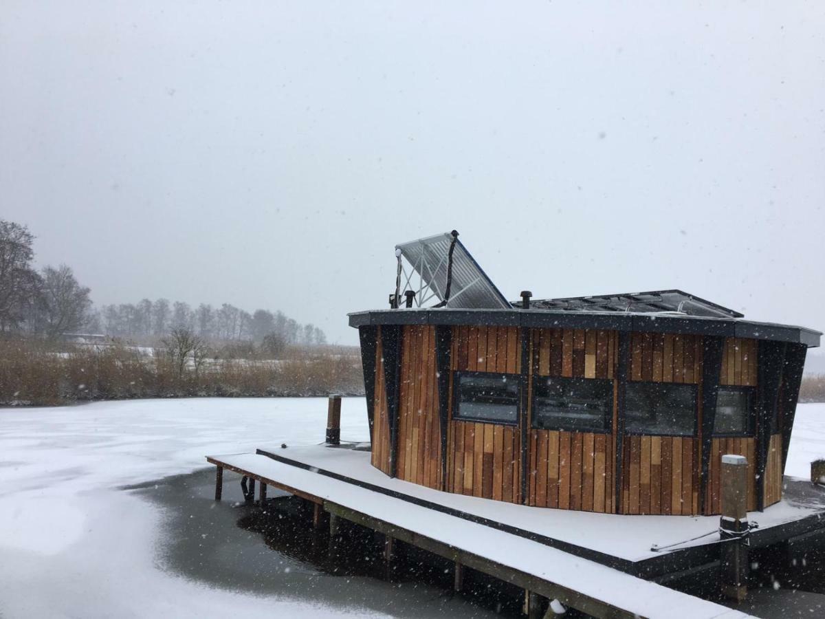 Dobberhuisje Nieuwkoop Buitenkant foto